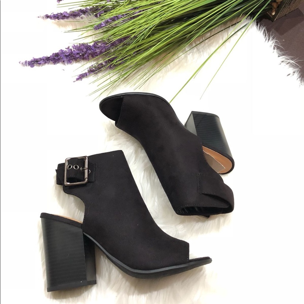 Black booties - Picture 2 of 2